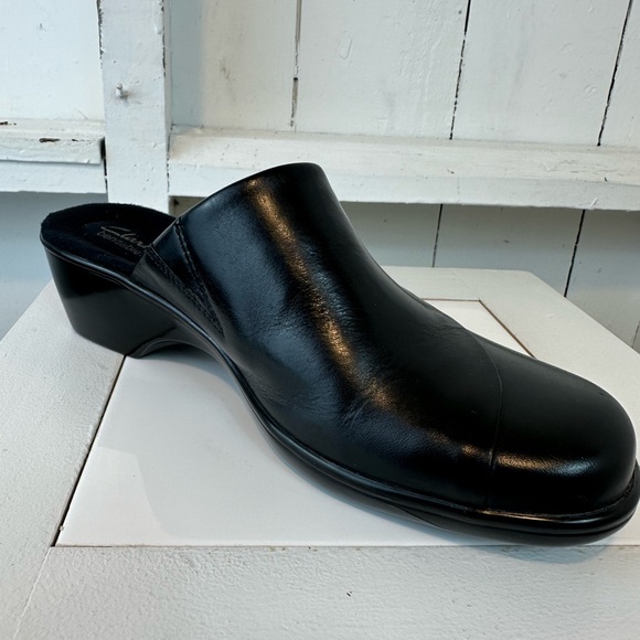 Clarks Bendables Slip-On Clogs Women’s Size 9.5 Classic Black Like New Leather - Picture 11 of 11